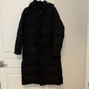 WOMENS SUPER PUFF SIZE MEDIUM BLACK JACKET